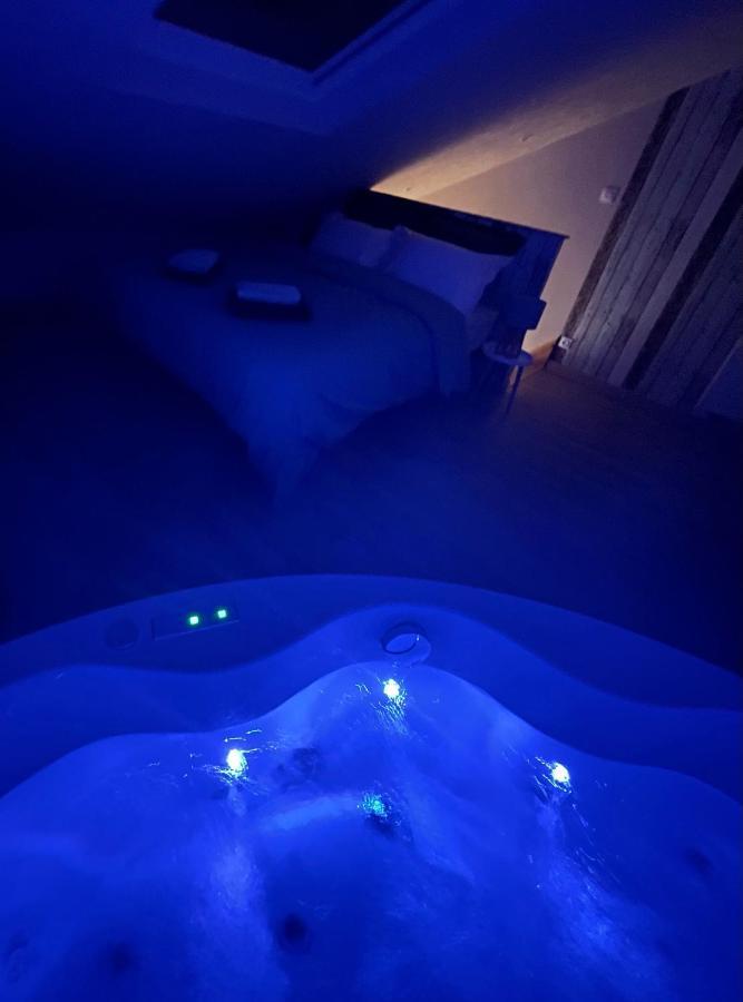 Le Nid D'Amour 2Pers / Wifi / Sauna Houssen Екстериор снимка